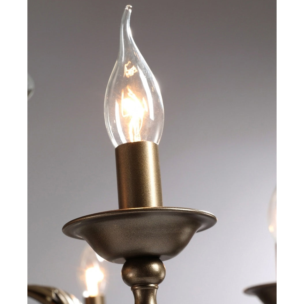 Lumuian candelabru