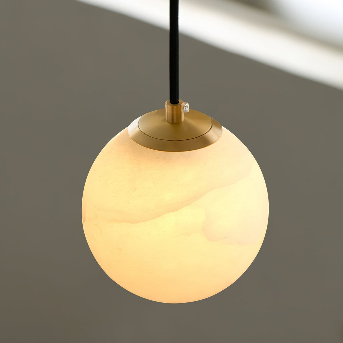 Savina candelabru din alabastru