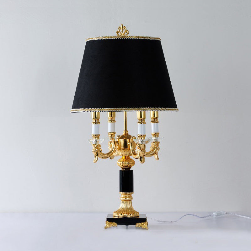 Noctraigne lampă de masă
