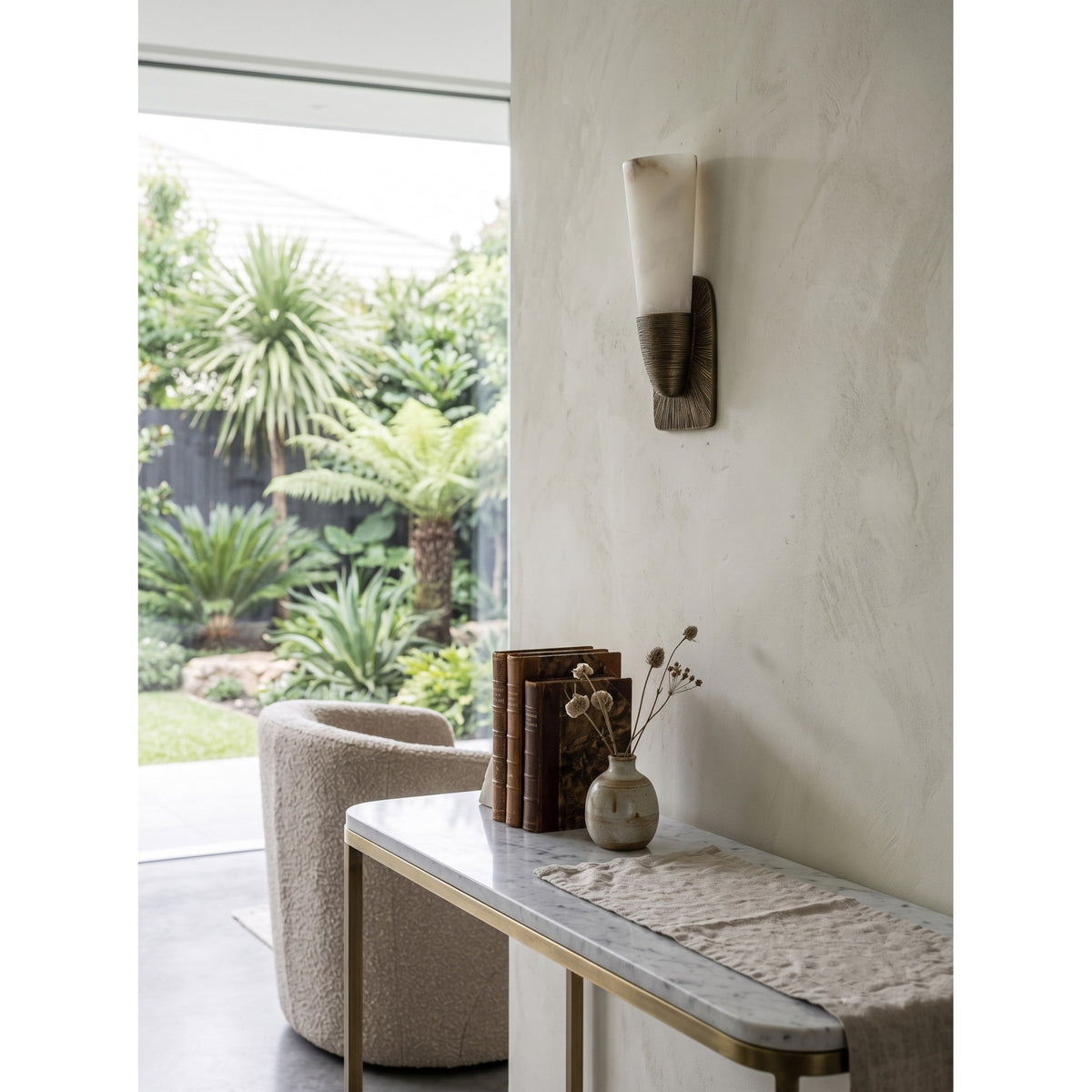 Sorenaine aplică de perete