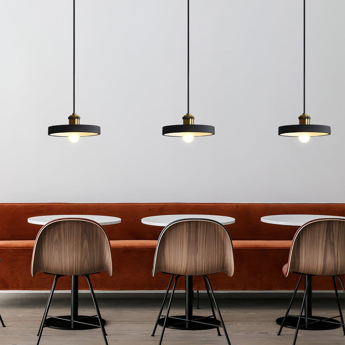 Trio lampă suspendată din rășină, industrială