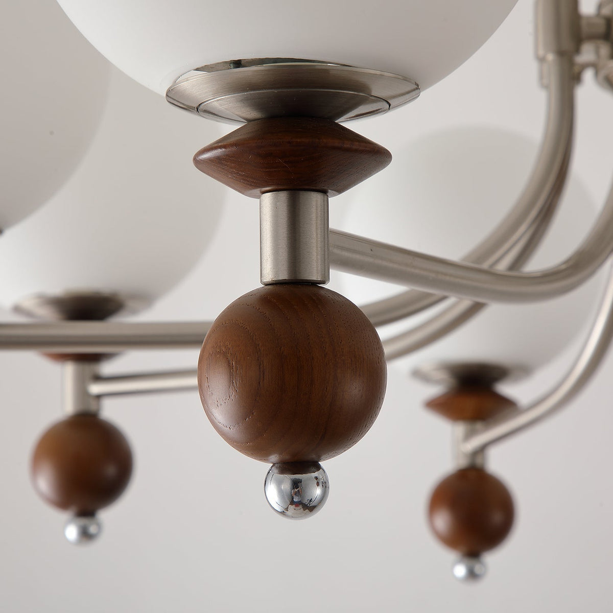 Threak candelabru