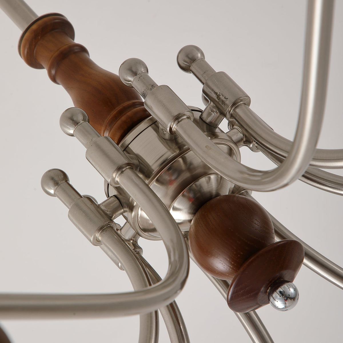 Threak candelabru