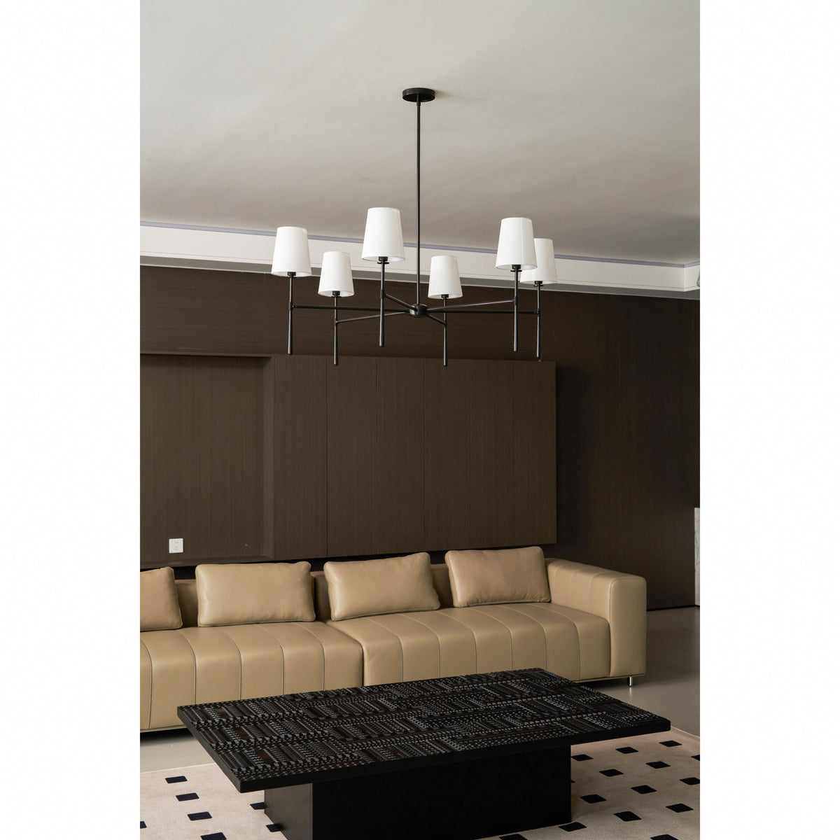 Aroa candelabru, rotund