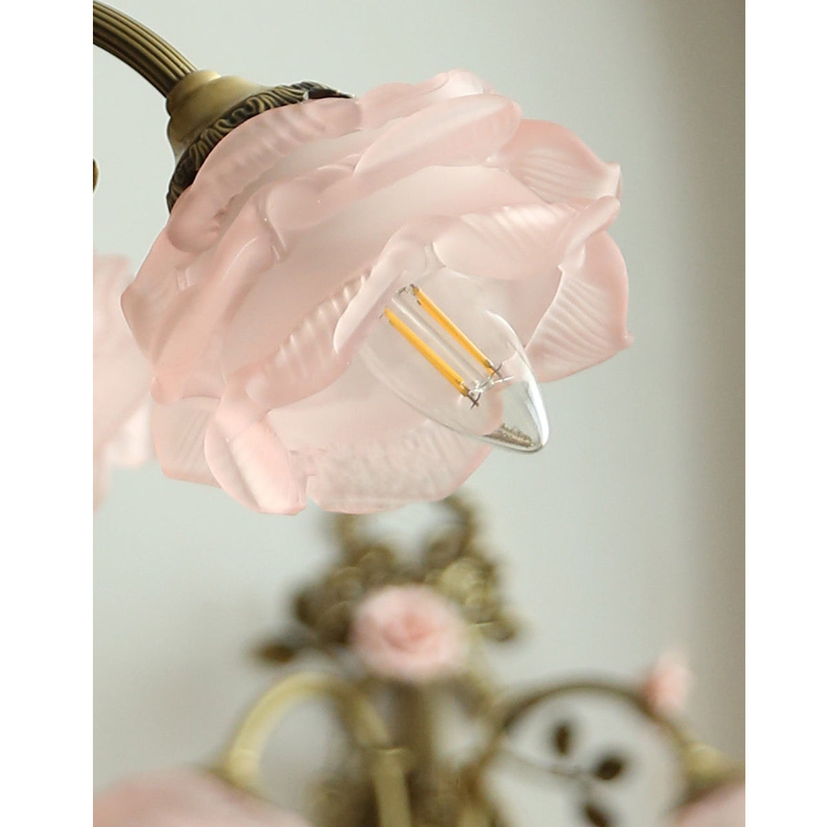 Lumaelle aplică de perete