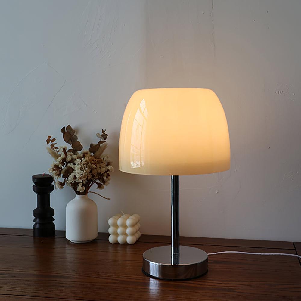 Mirinira lampă de masă