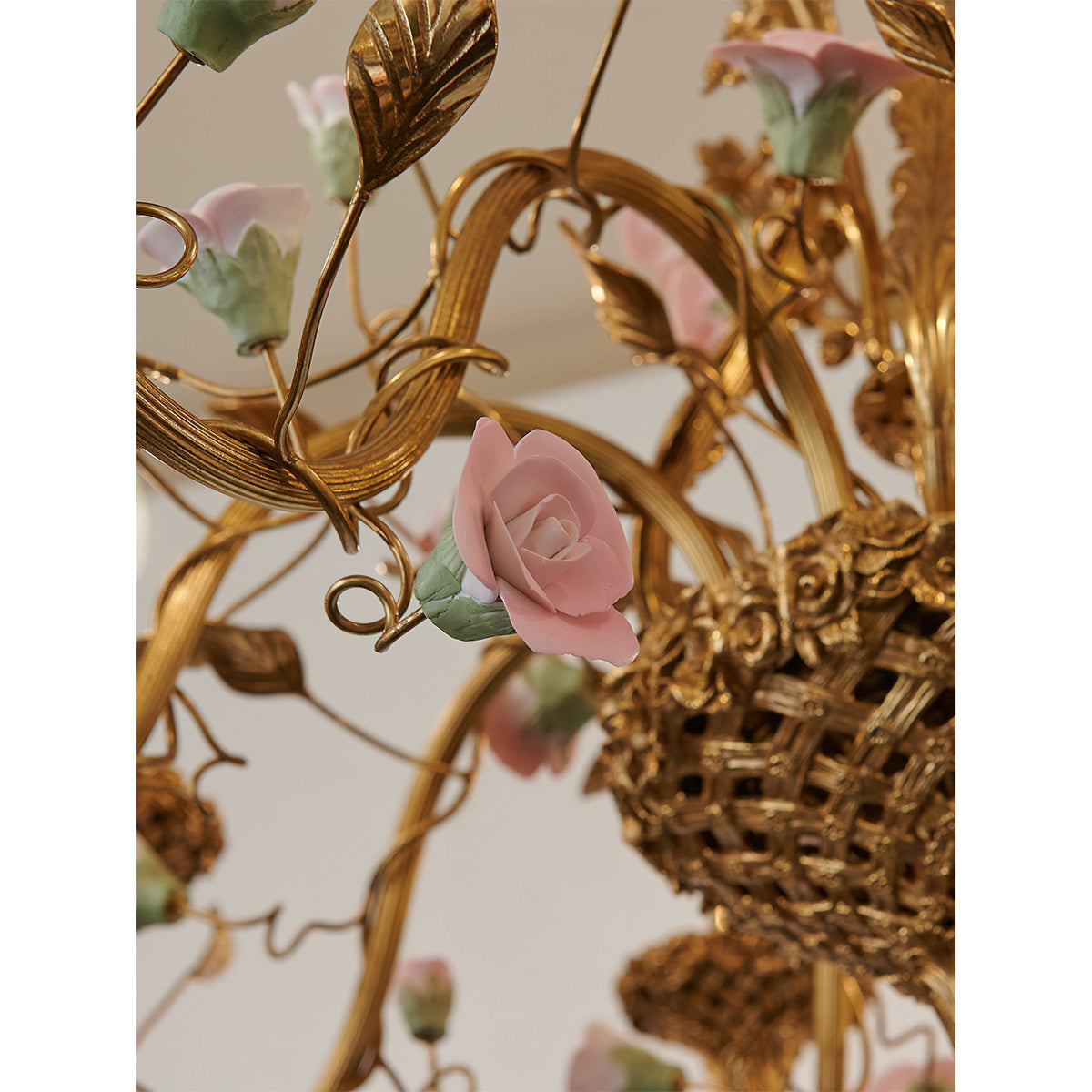 Teriariel Flowers candelabru
