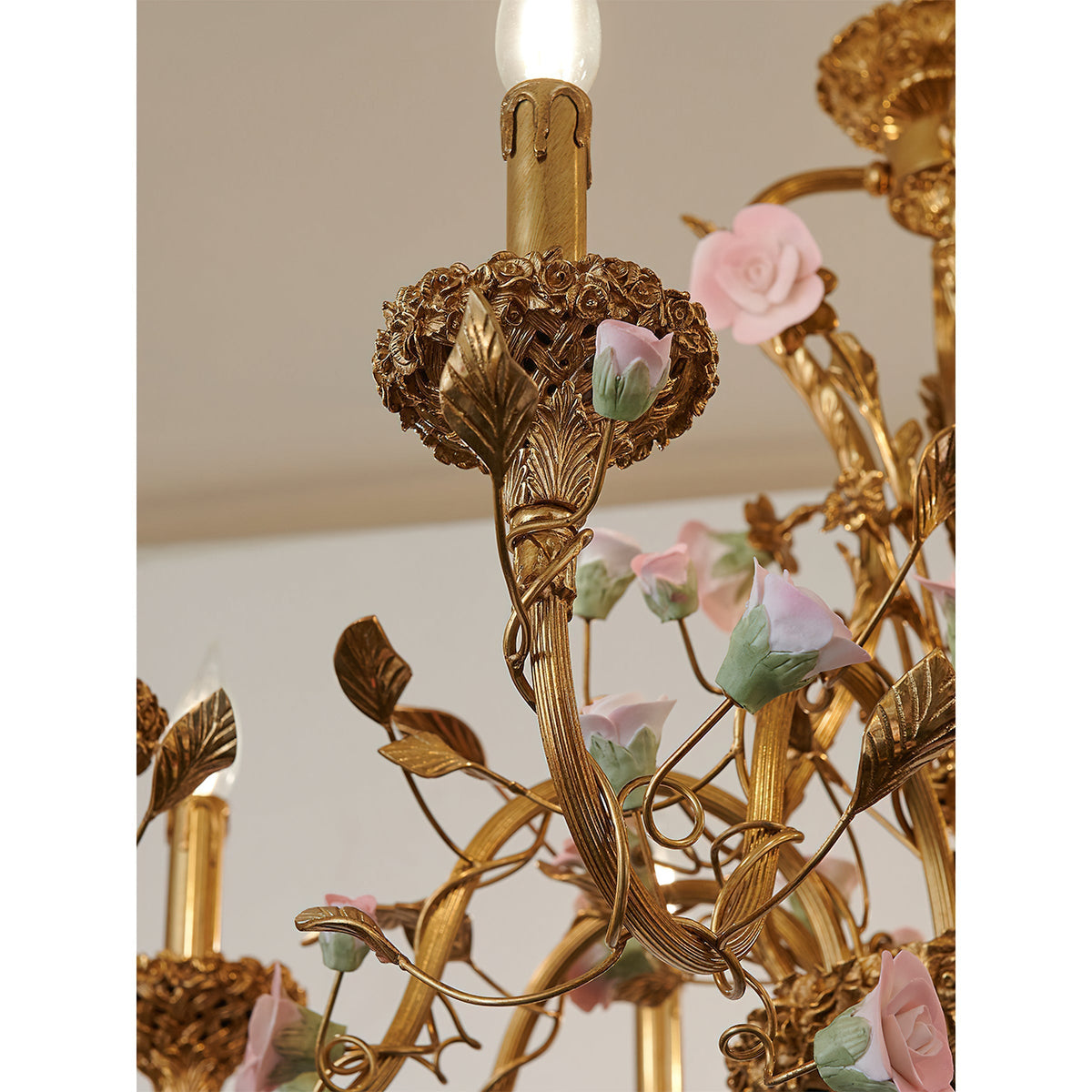 Teriariel Flowers candelabru