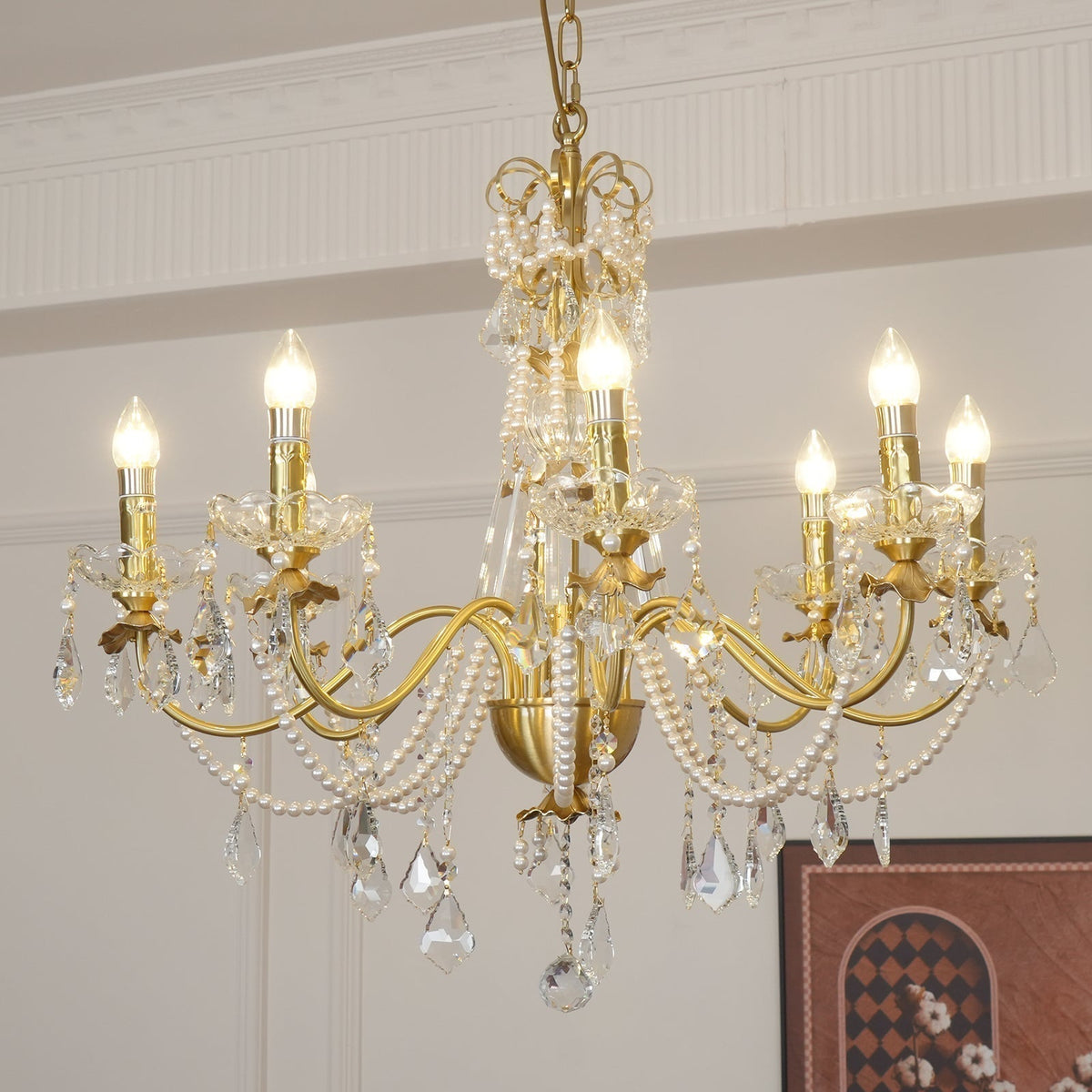 Candelabru corp din alamă cu picături de cristal perlé, eleganță vintage