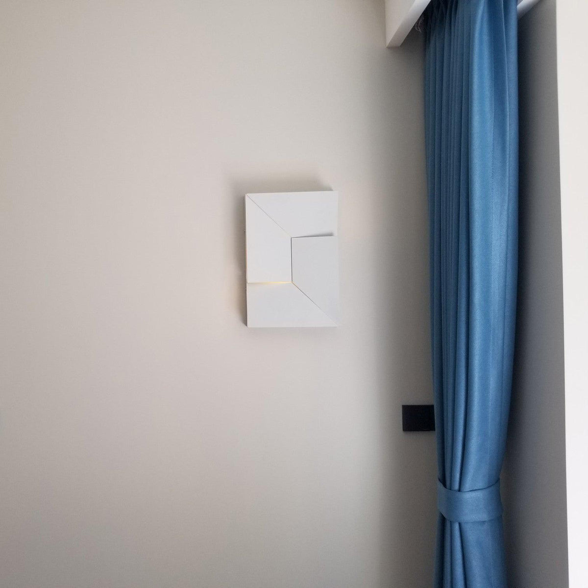 Deloza Shadows Rechargeable Grand Sconce aplică de perete