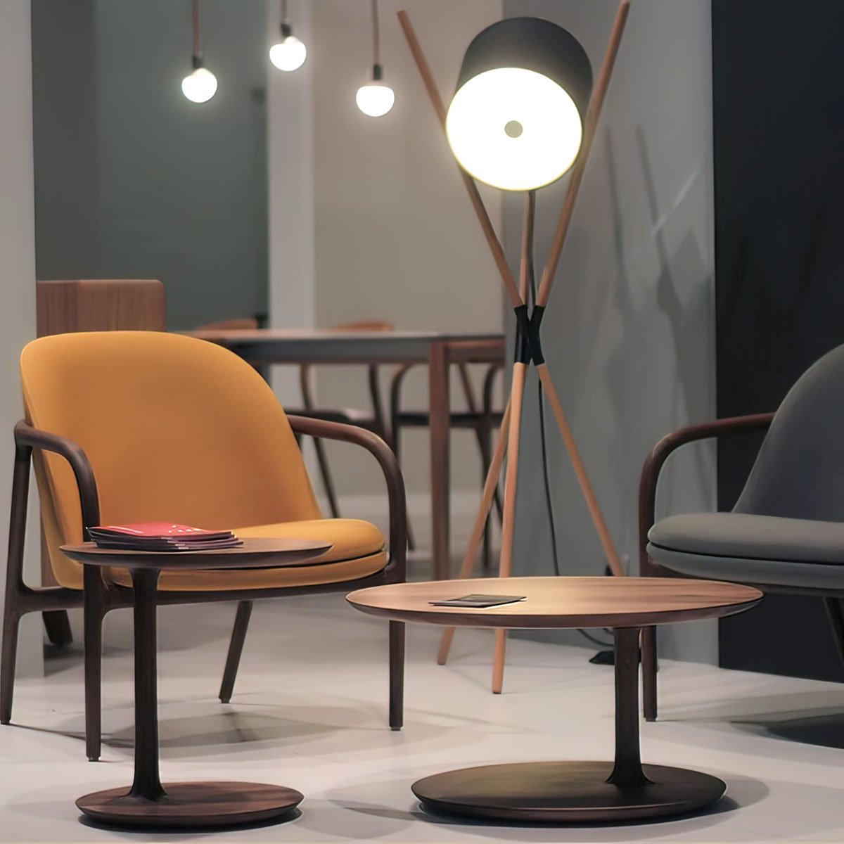 Syloena lampadar contemporan din lemn