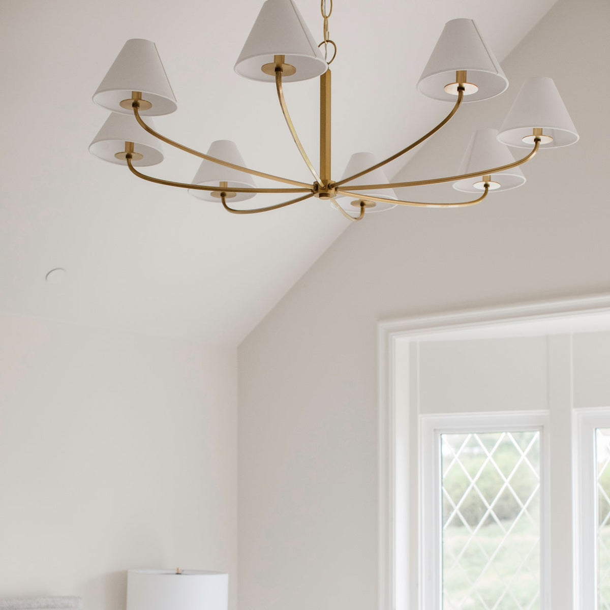 Linenena candelabru cu abajur textil
