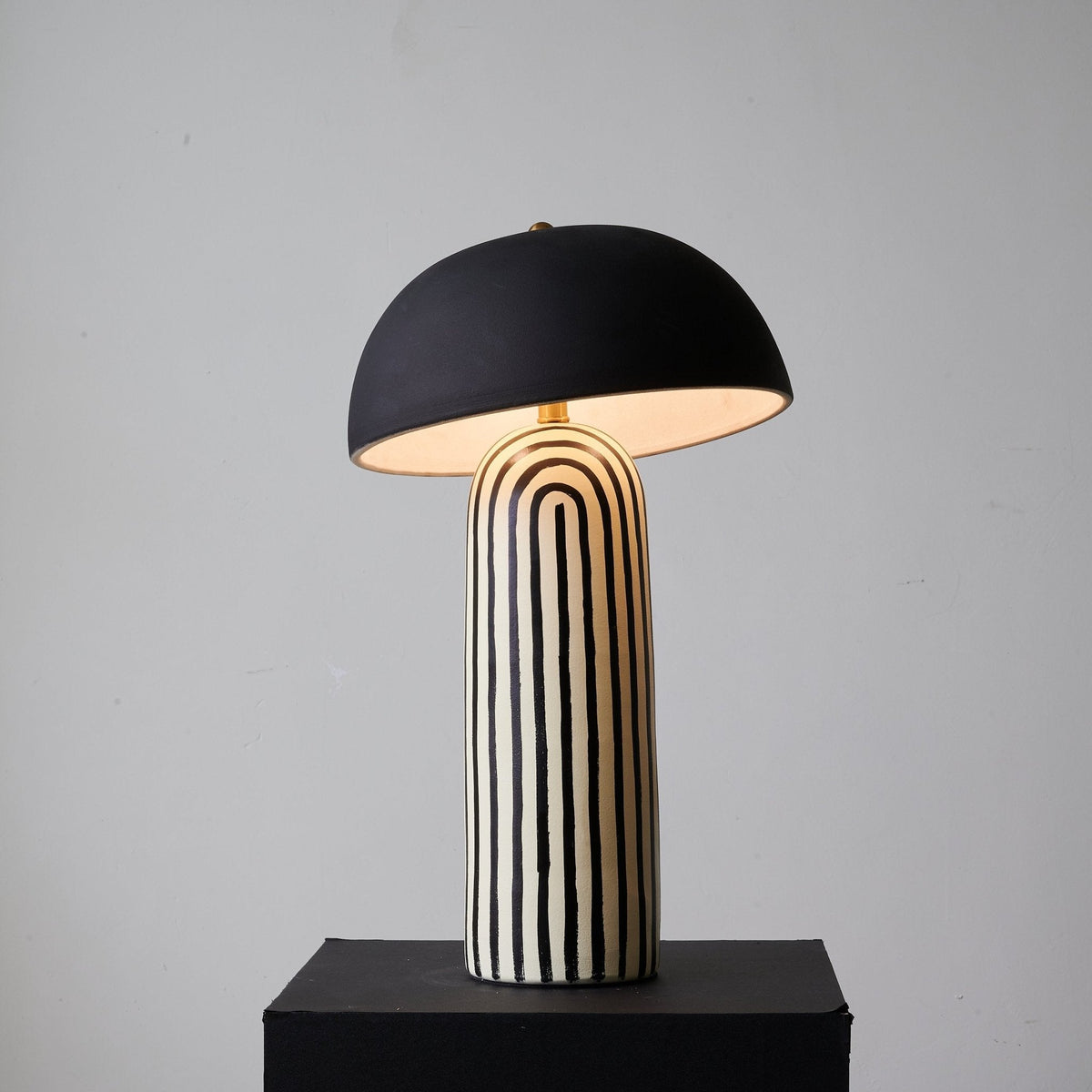 Moxyn lampă de masă din ceramică, minimalistă