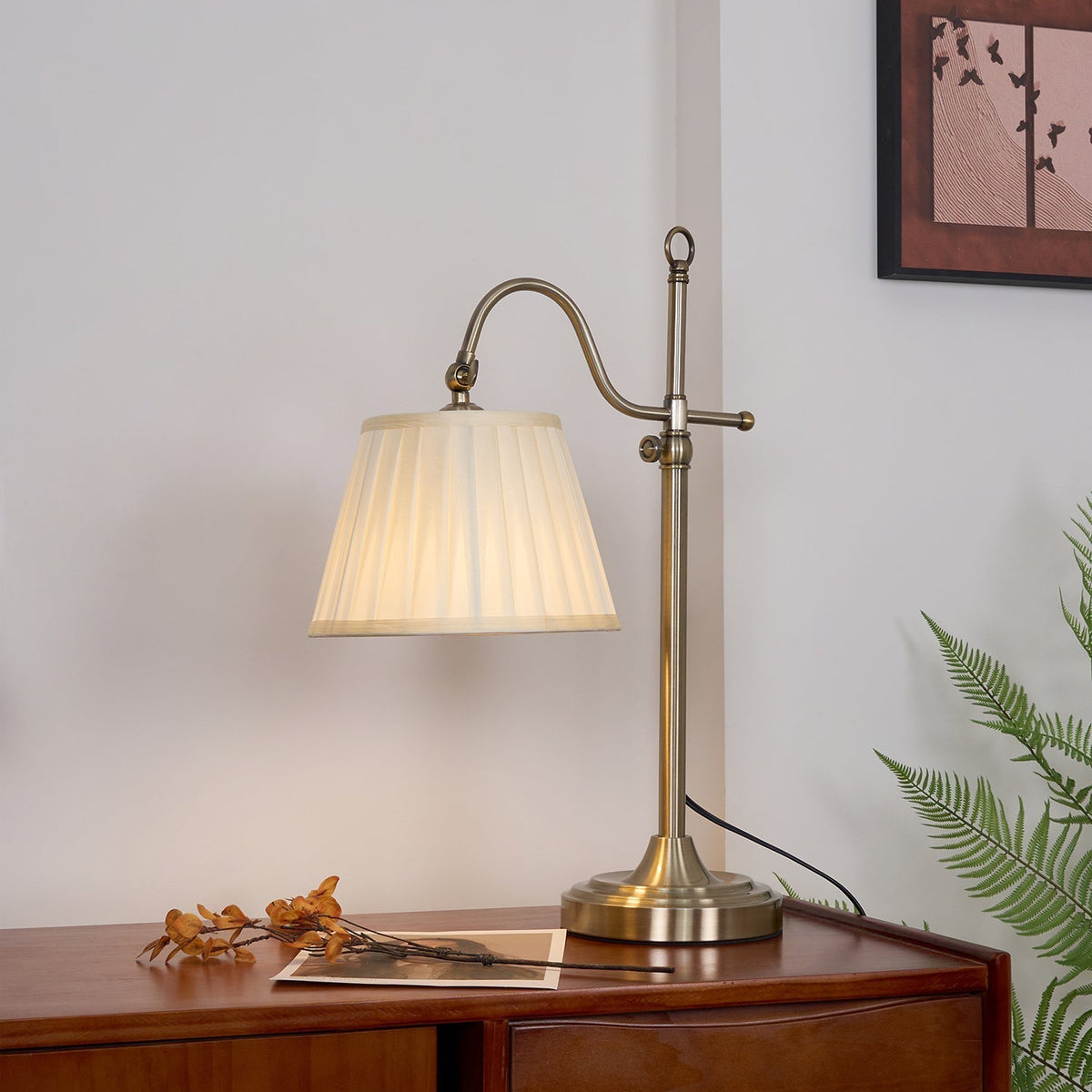 Avenuora lampă de masă vintage