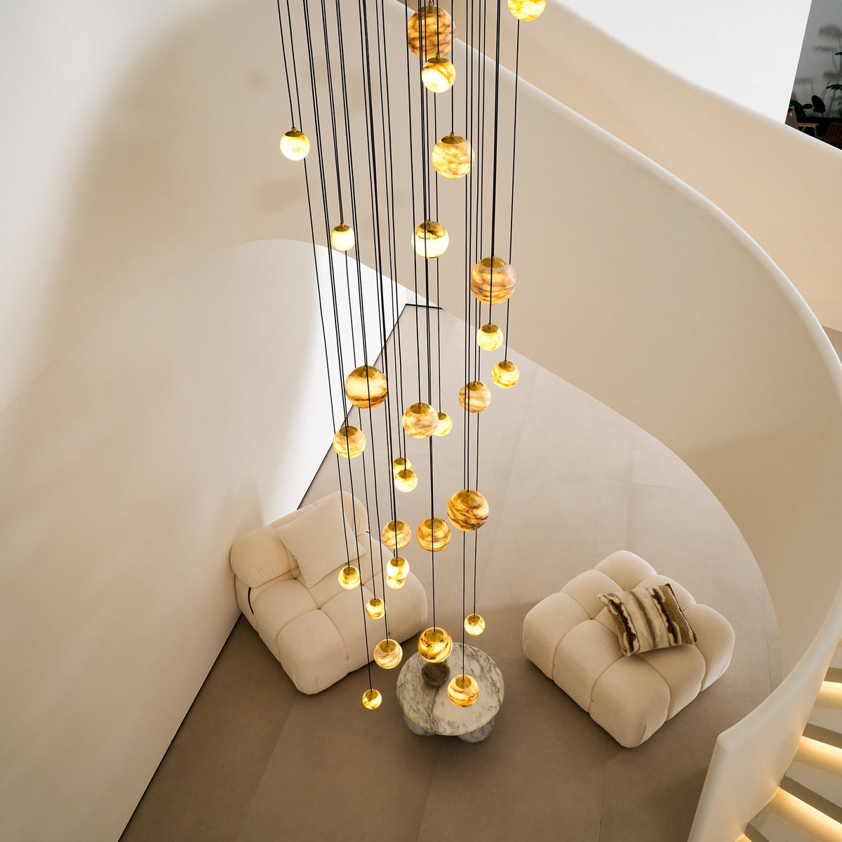 Sultana candelabru din alabastru cu formă de cluster orb cascade