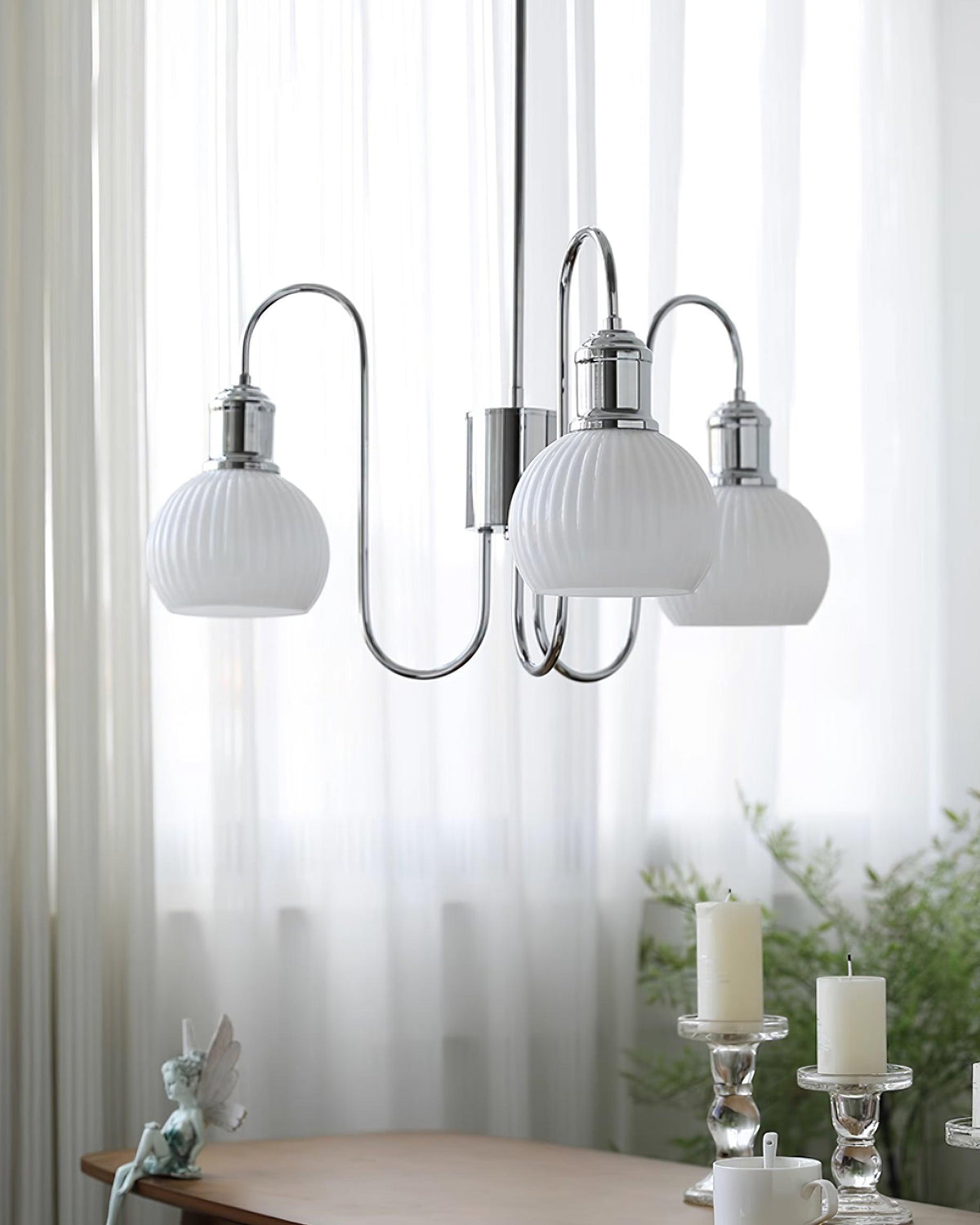 Aveniveon candelabru