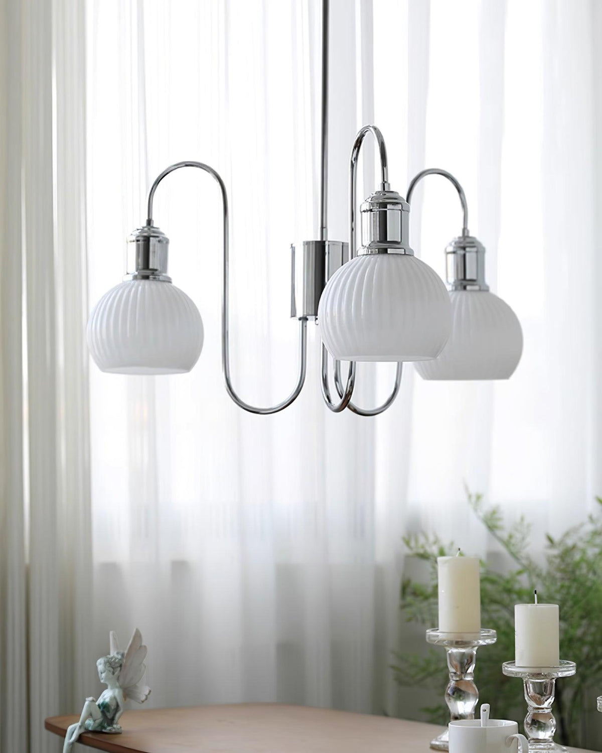 Aveniveon candelabru
