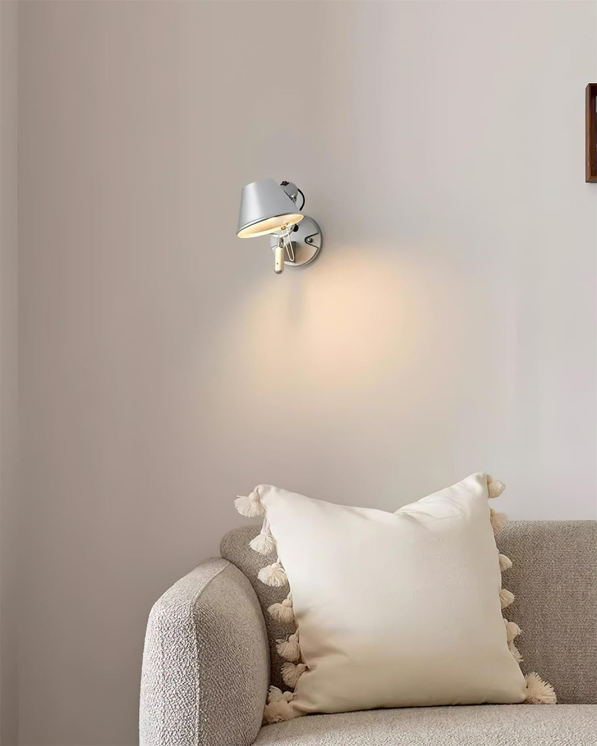 Aplică de perete corp metalic abajur conic reglabil modern minimalist