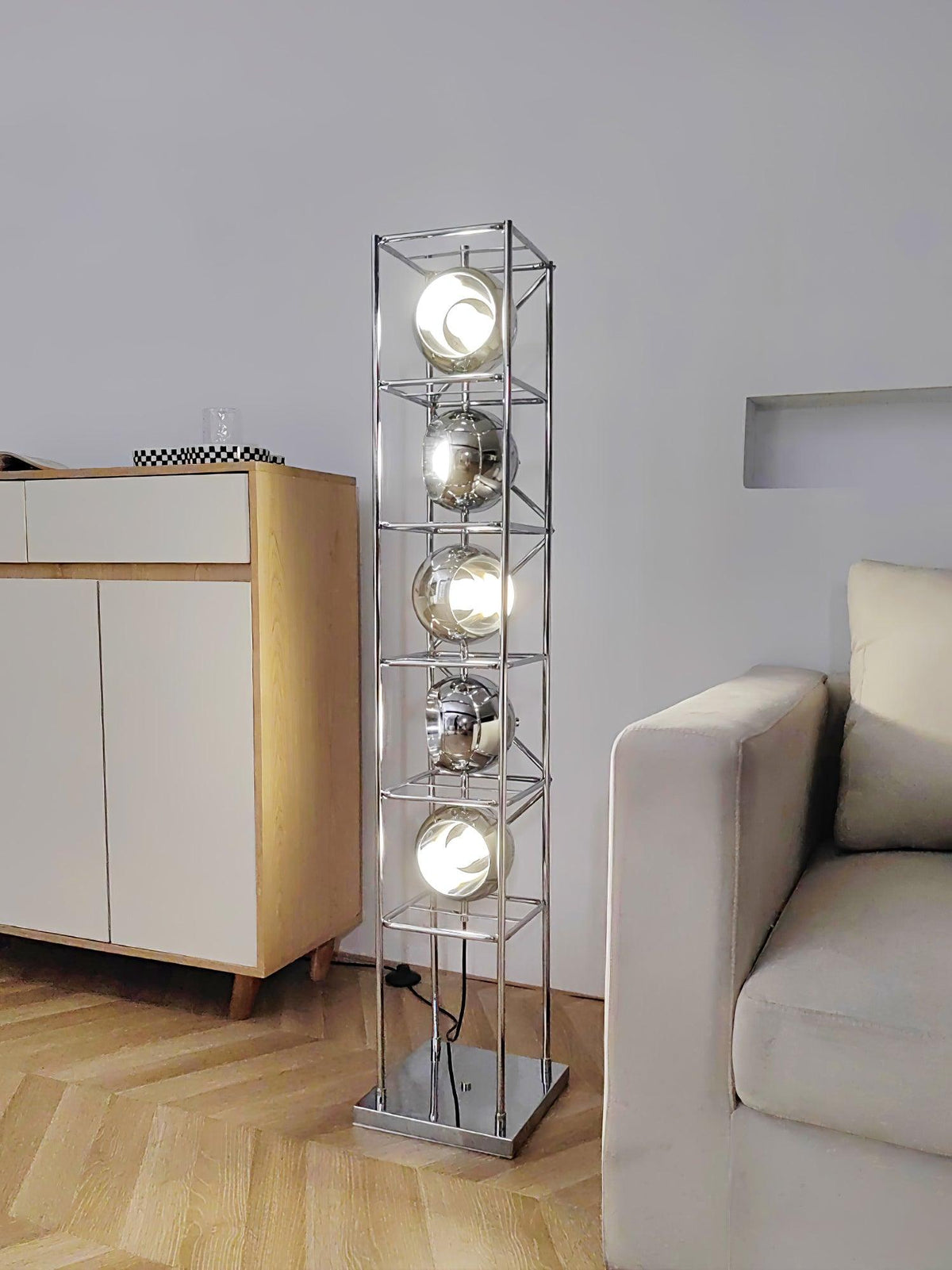 Halvor lampadar, industrial