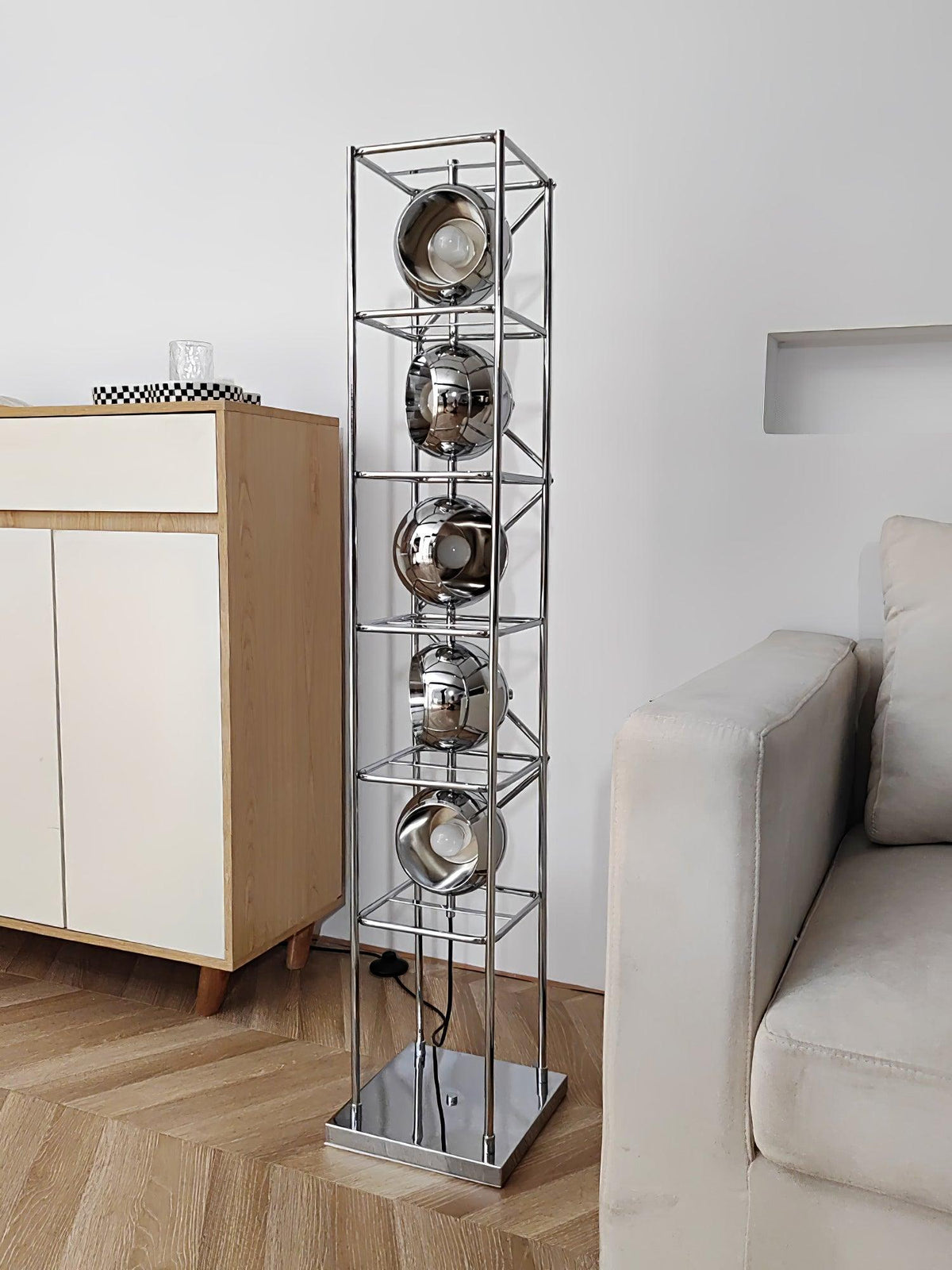 Halvor lampadar, industrial