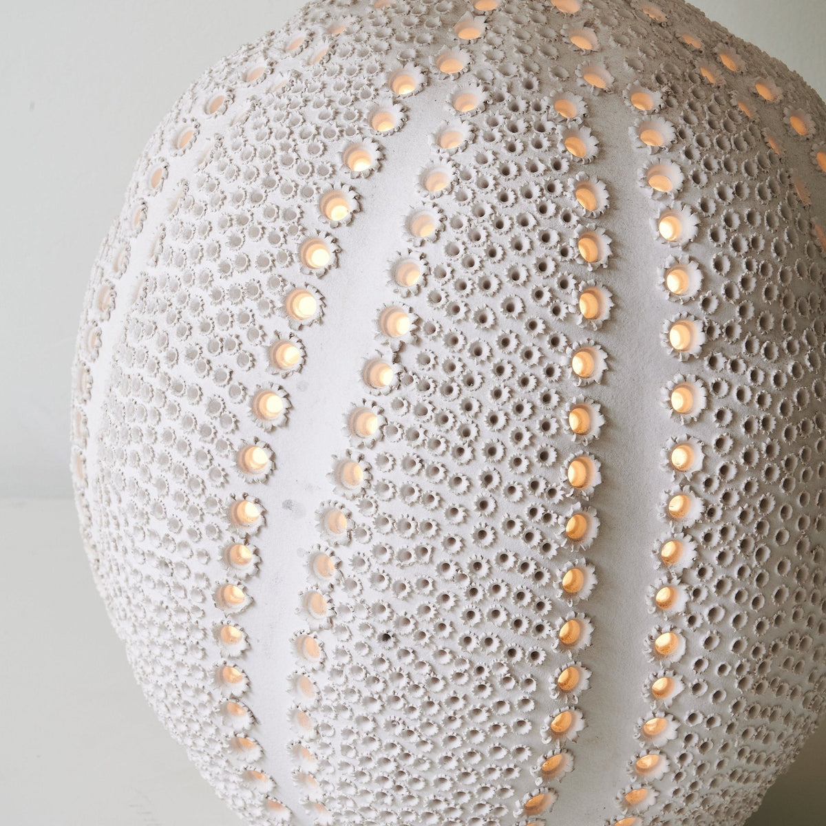 Sux lampă de masă din ceramică și material textil