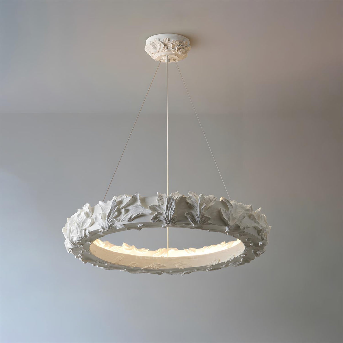 Oreloaria candelabru, în formă de inel