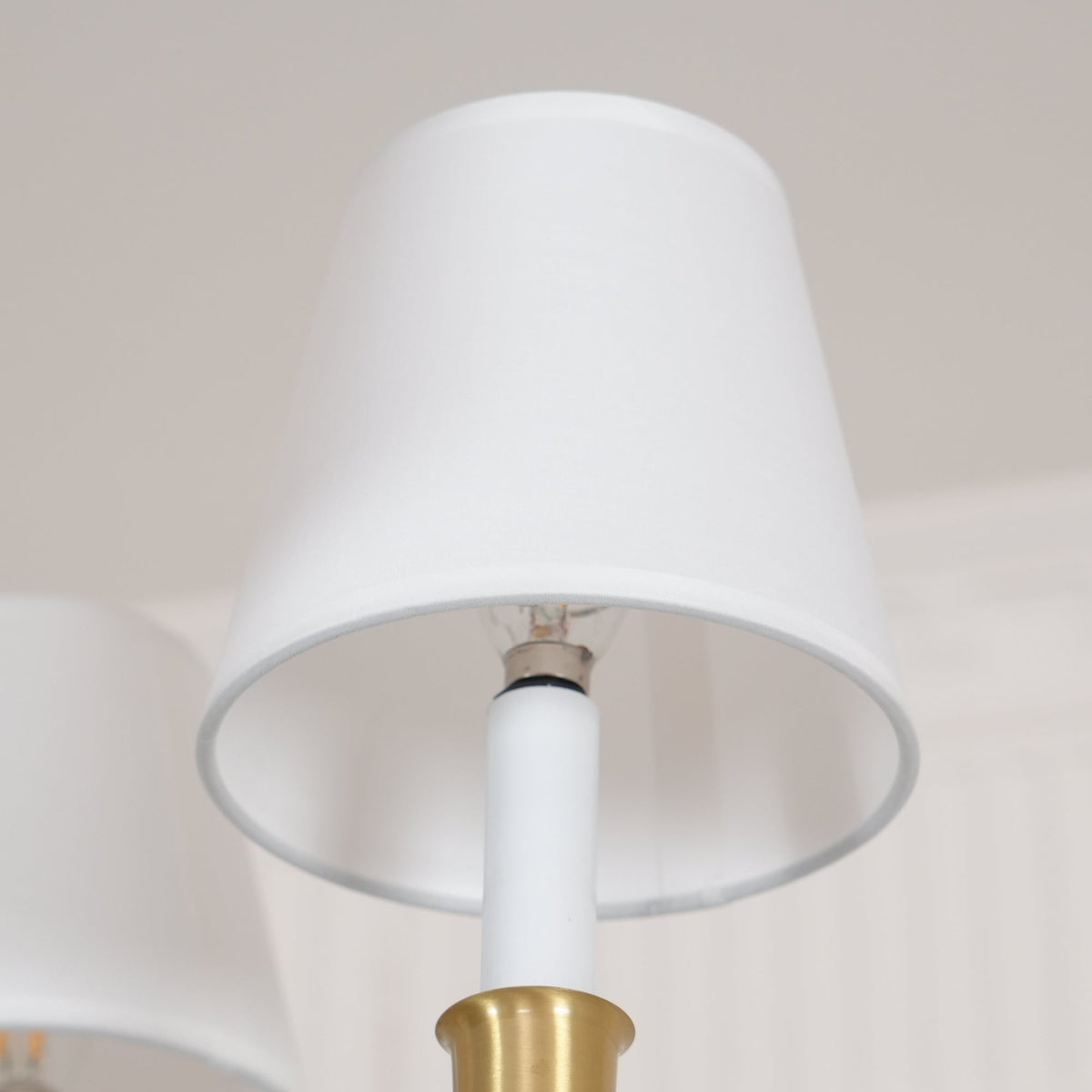 Talia candelabru din alamă și material textil, de lux