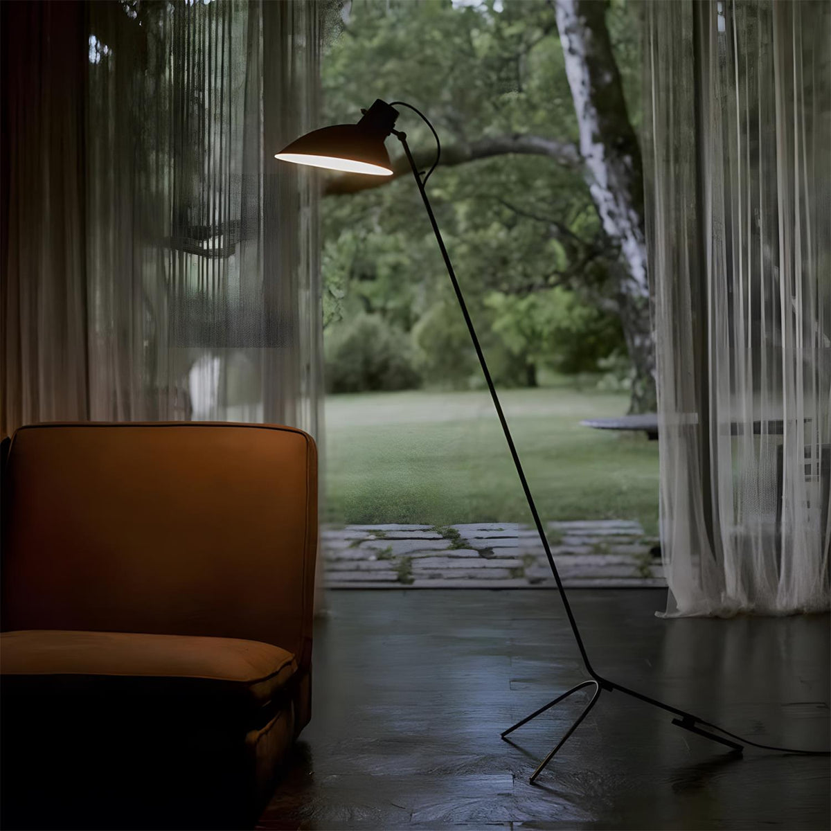 Liorinielle Curve lampadar