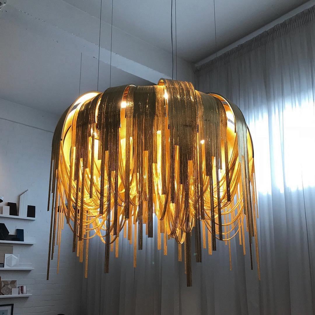Tarien candelabru Lanțuri Stratificate Nichel Lux