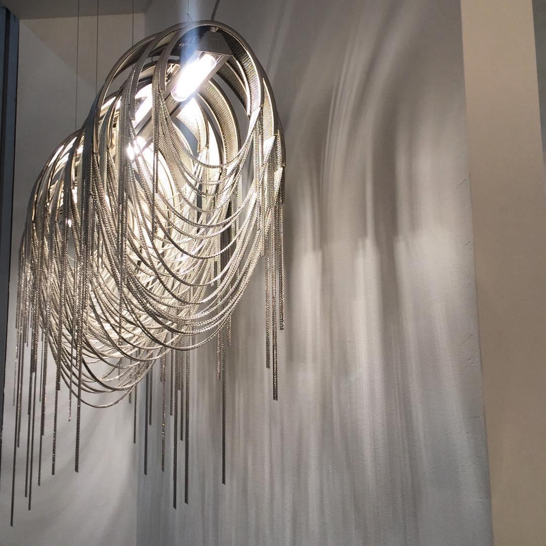 Tarien candelabru Lanțuri Stratificate Nichel Lux