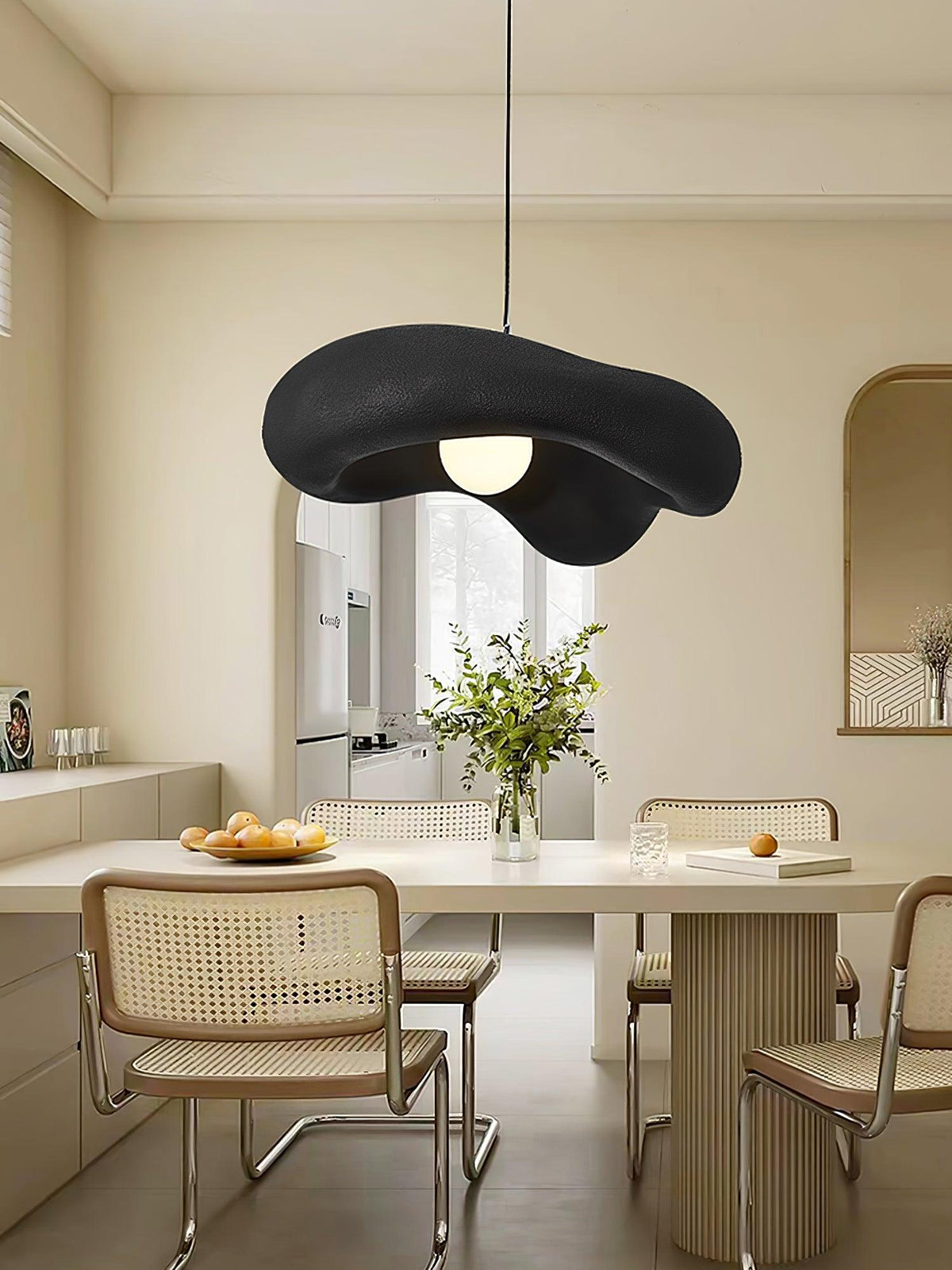 Lampă suspendată din rășină în formă organică pentru interioare moderne Natural