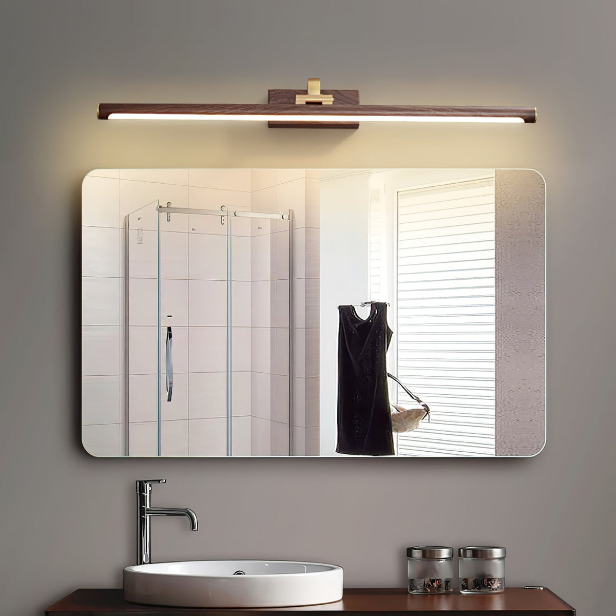 Tevelo aplică de perete minimalistă din alamă