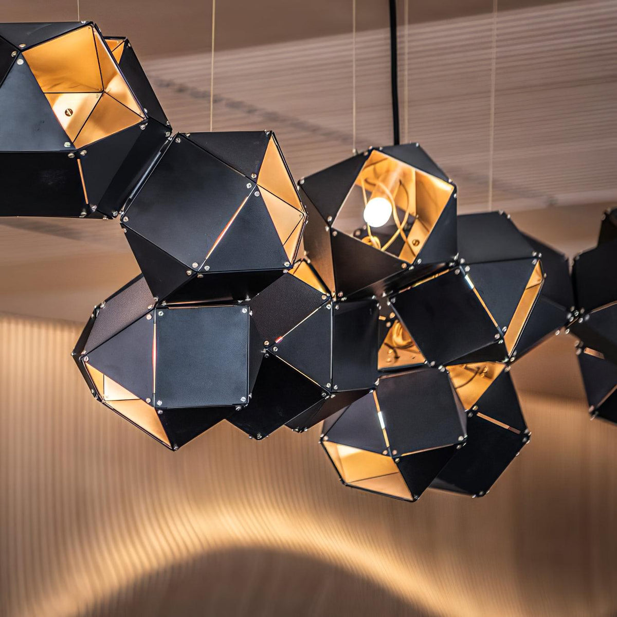 Civ candelabru, geometric, modern