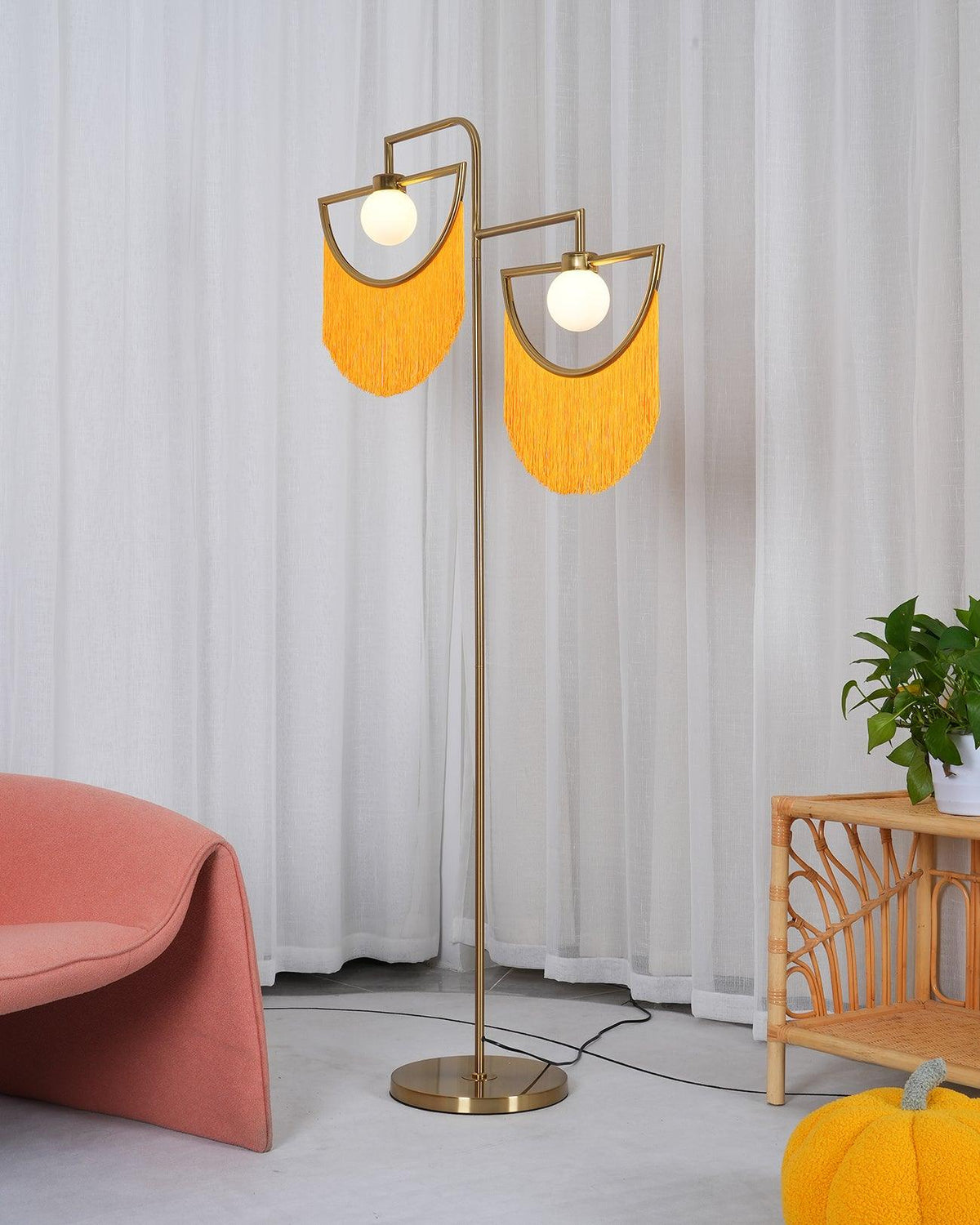 Dexe lampadar modern