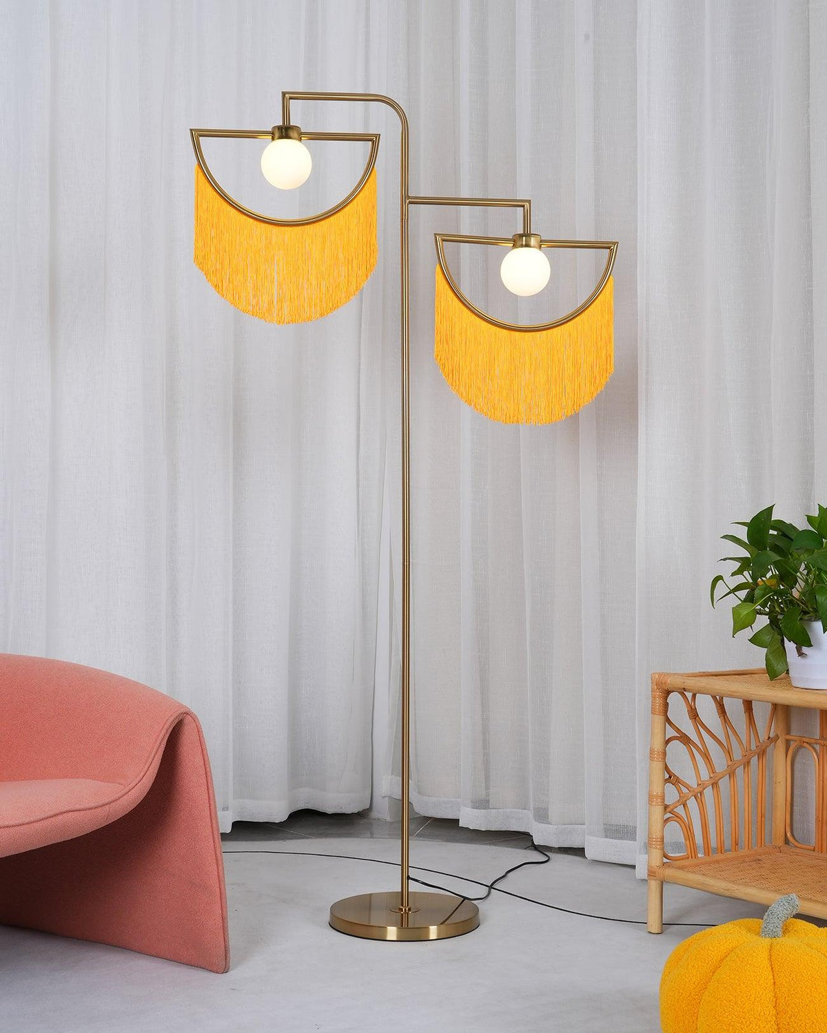 Dexe lampadar modern