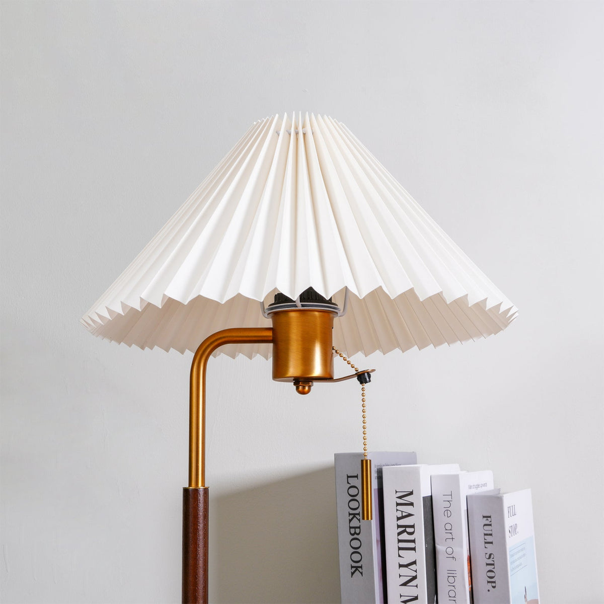 Vellain lampă de masă retro