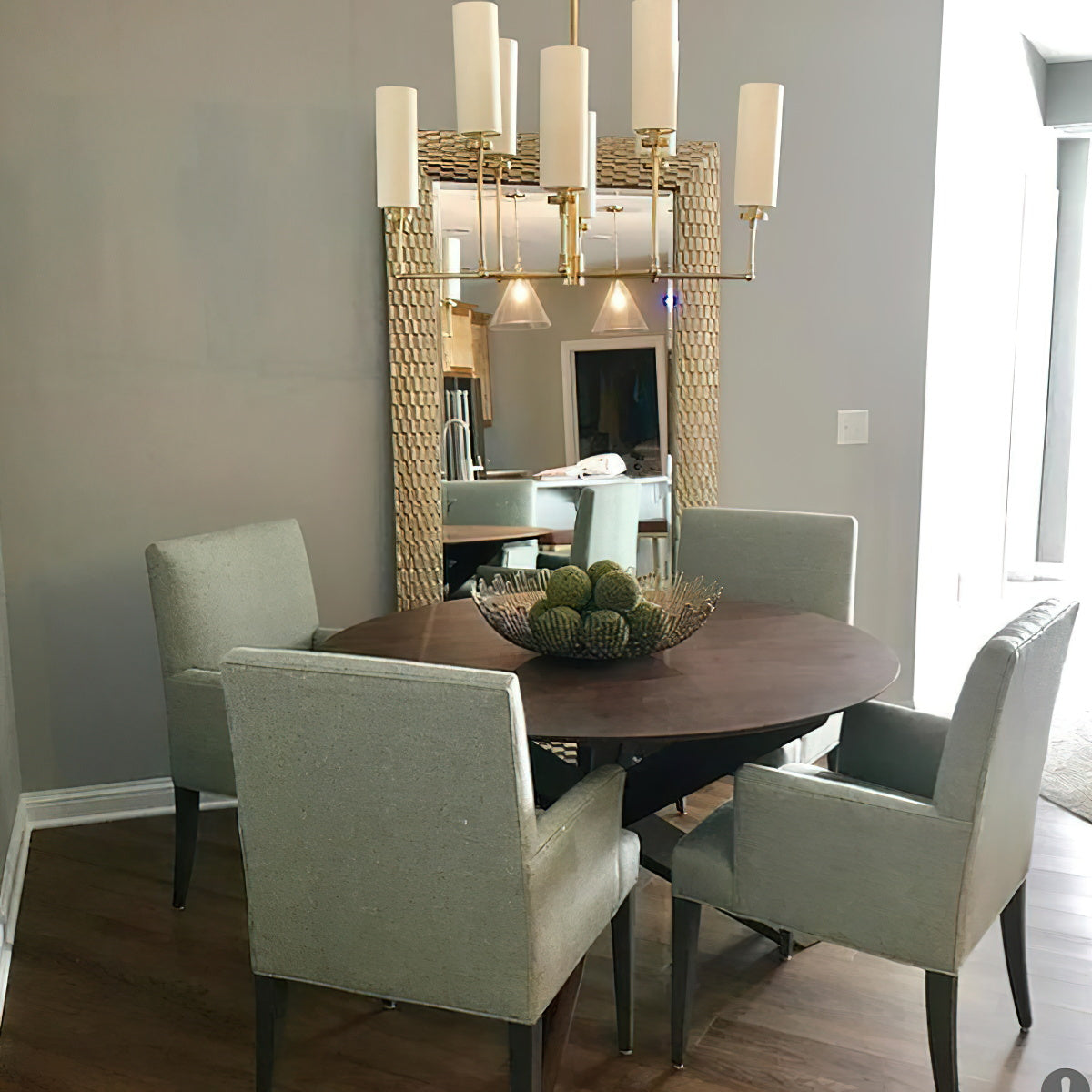 Elaaena candelabru