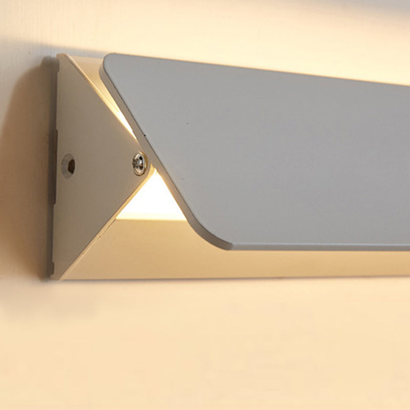 Arisha aplică de perete LED metal pentru interior cu Rotire, alb