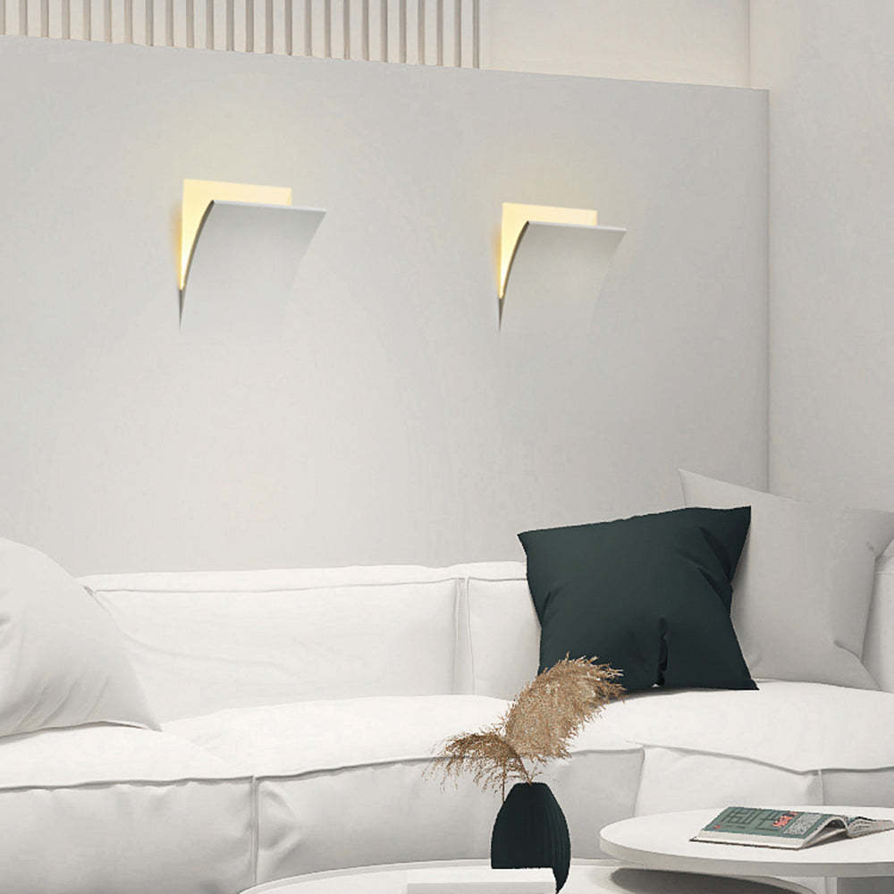 Aria aplică de perete modernă Recondusă din metal/Gips cu LED, alb