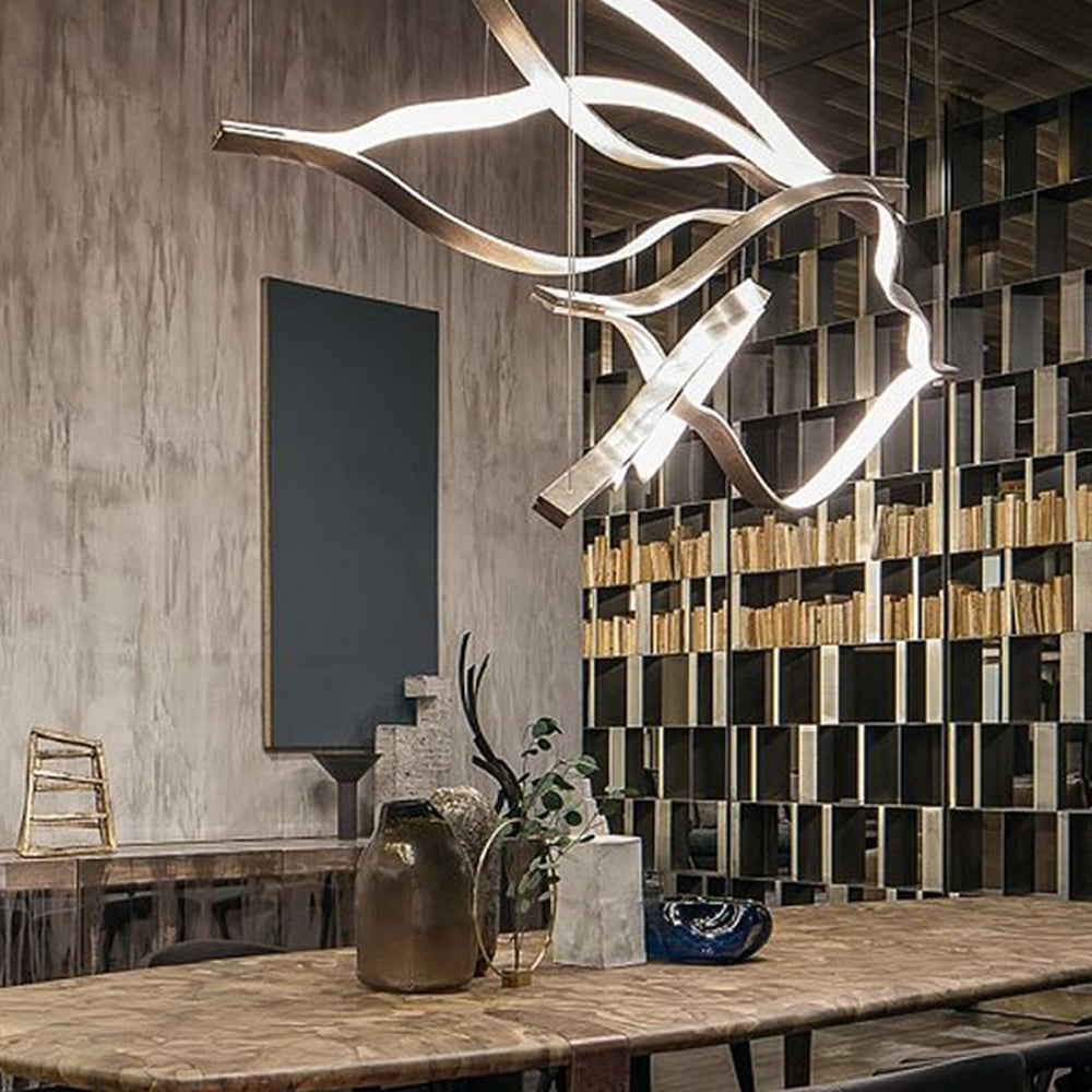 Arisha LED Linear minimalist val cu finisaj în formă de frunză aurie - lampă suspendată
