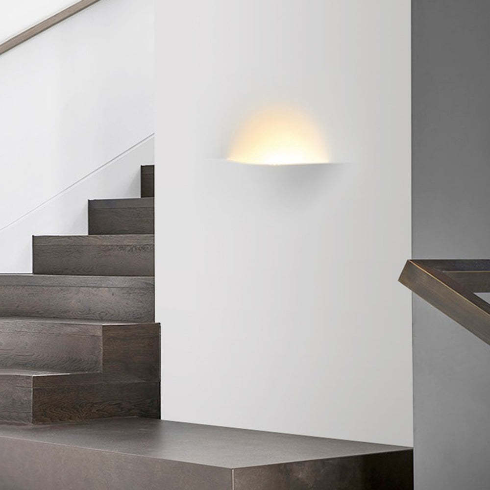 Aria aplică de perete modernă Recondusă din metal/Gips cu LED, alb