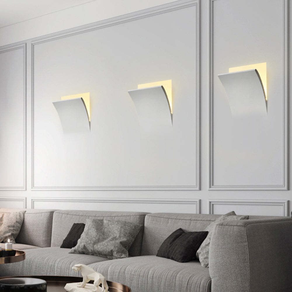 Aria aplică de perete modernă Recondusă din metal/Gips cu LED, alb