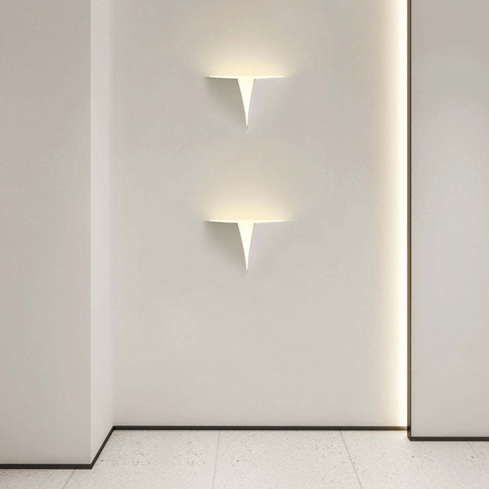 Aria aplică de perete modernă Recondusă din metal/Gips cu LED, alb