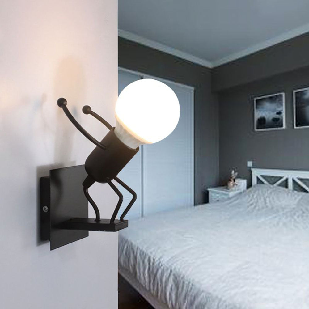 Arisha aplică de perete decorativă modernă cu formă de om din metal, negru/alb