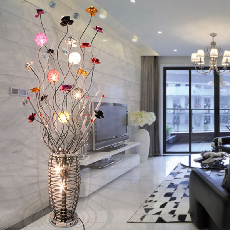 Bella Art Deco Vază florală argintie lampadar