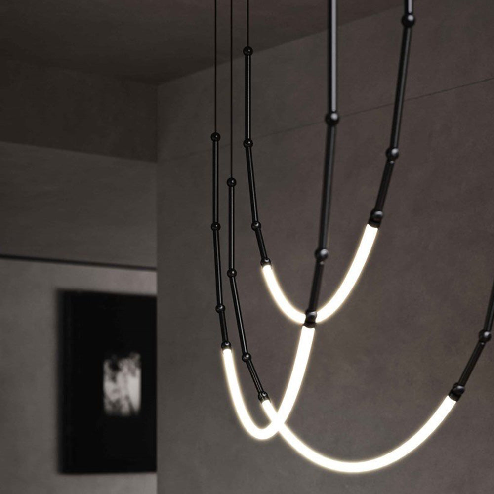 Arisha lampă suspendată modernă liniară din metal/silicon, neagră