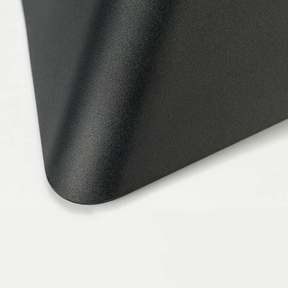 Ray aplică de perete pentru exterior minimalistă triunghi din metal, negru/alb