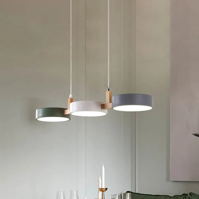 Aira lampă suspendată din metal și lemn 3 cu  surse de lumină LED