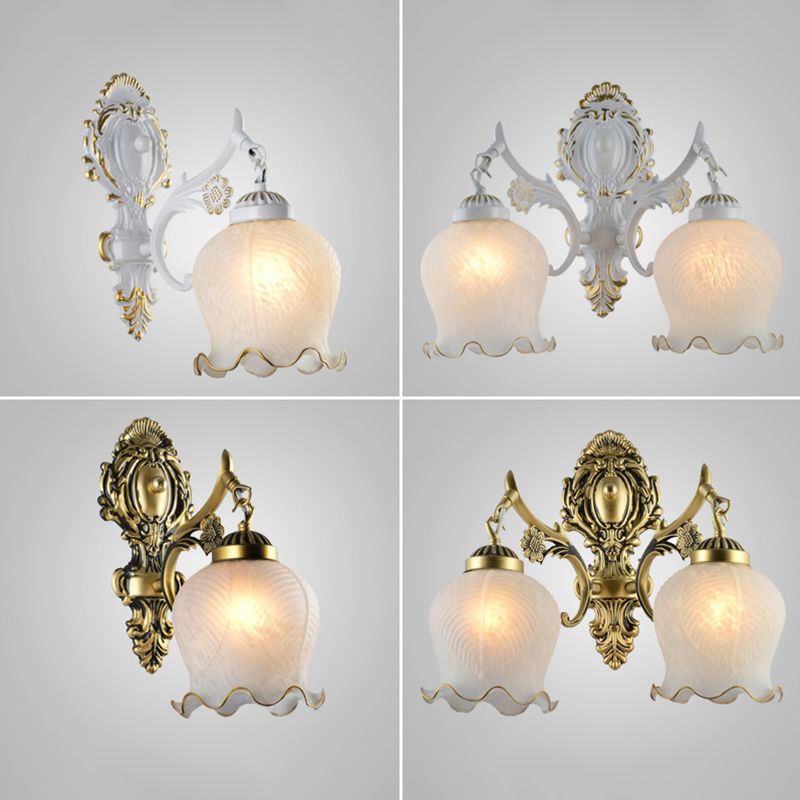Arisha aplică de perete lampă de perete modernă în formă de floare, Vintage metal & sticlă, alb/bronz