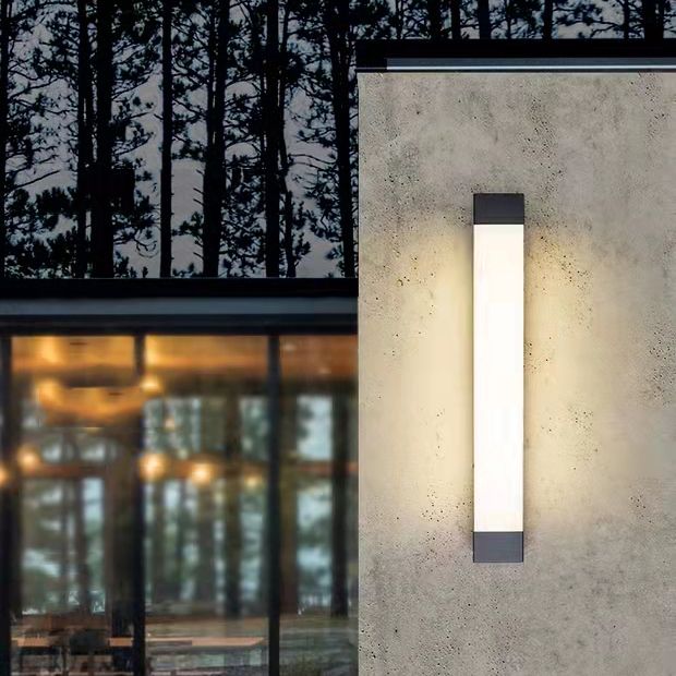 Ray aplică de perete pentru exterior neagră din metal, minimalistă, liniară
